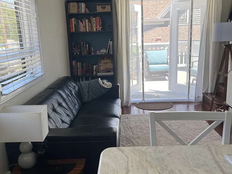 215 S Harwood St #A — Photo 5