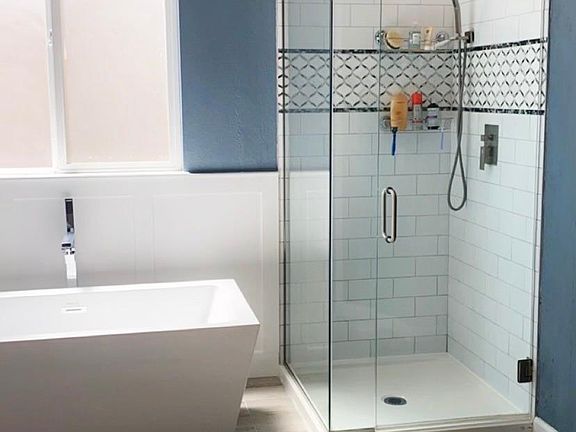 Newly renovated, Master bathroom with soaking tub
