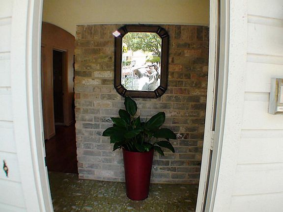 3rd image of 12427 Briar Forest Dr