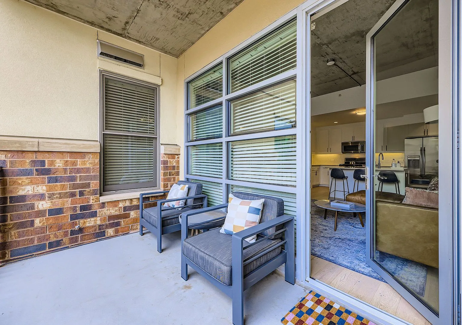 Modern 1 BDR in Peloton - All the Amenities — Photo 4