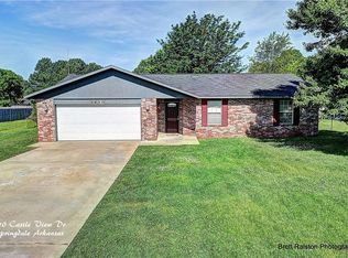 1410 Castle View Dr, Springdale, AR 72762