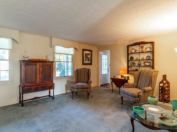 5th image of 310 Dunnigan Dr