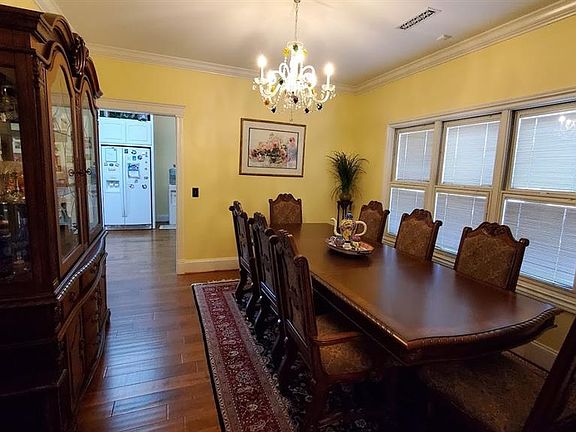 5th image of 270 Asbury Hill Dr