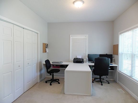 Living room or Study,Office