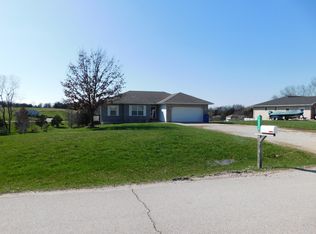 10945 Hunters Creek Rd, Holts Summit, MO 65043