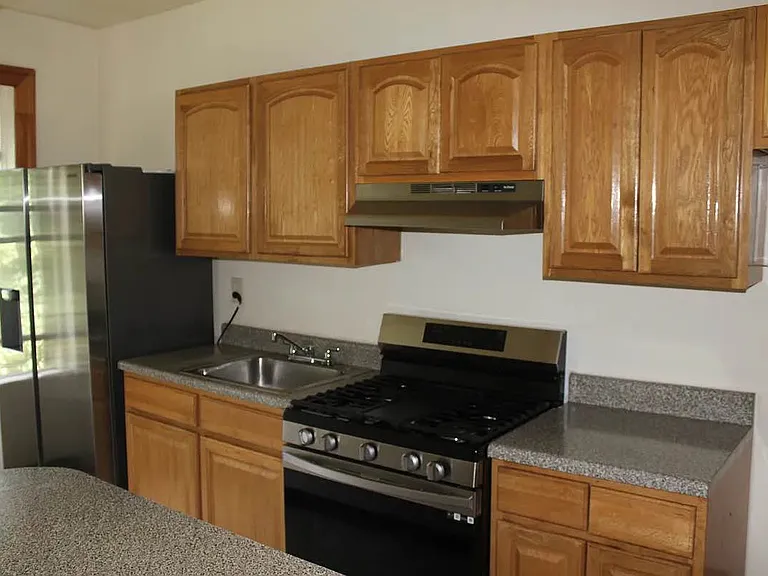 443 Monroe St #3 — Photo 2