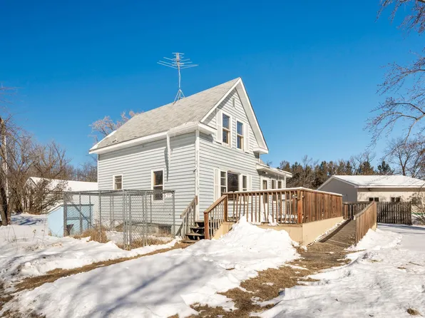 25602 Rum River Dr NW, Isanti, MN 55040