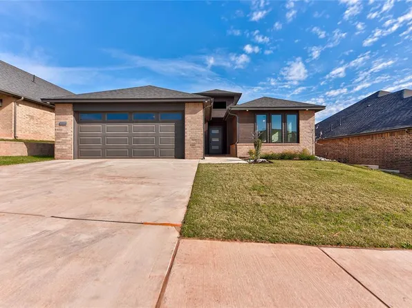 4917 Desert Willow Ln, Edmond, OK 73034