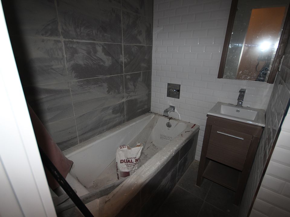 1st image of 142 Scholes St #Aa2