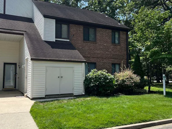 24 Country Magnolia Ln #24, Egg Harbor Township, NJ 08234