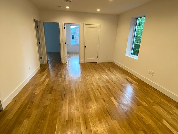 5th image of 1847 E 13th St Floor 2