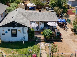 844 NE Johnson St, Myrtle Creek, OR 97457