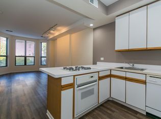 2258 N Clark St #2F, Chicago, IL 60614