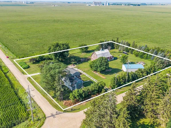 2107 Erickson Ave, Webster City, IA 50595