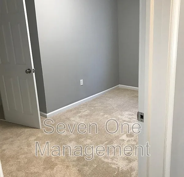 132 Sumac St #2R — Photo 6