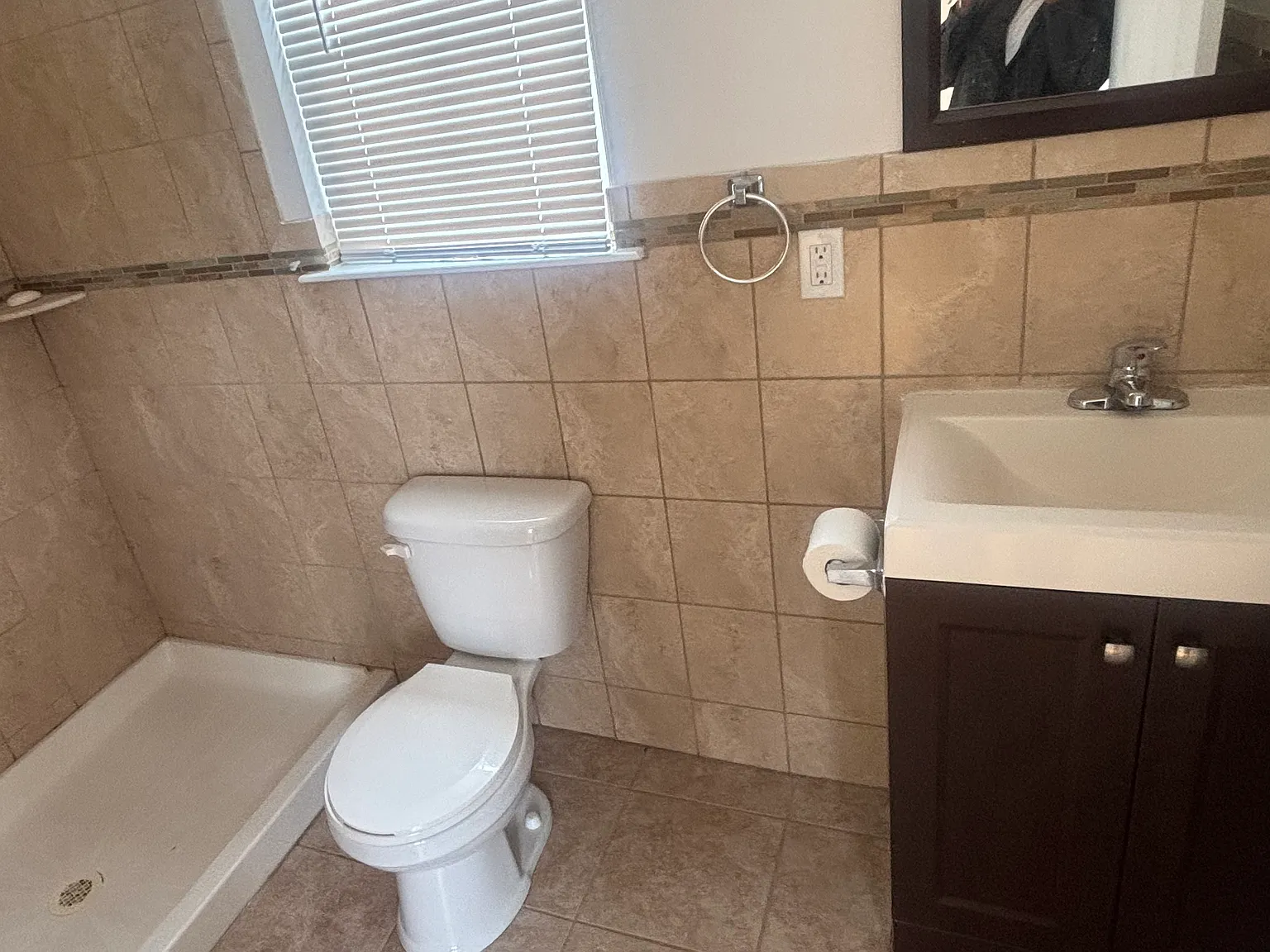 3 bed, 1278 sqft, $2,850 — Photo 3