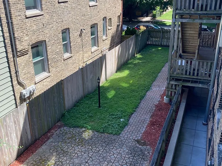 5337 N Damen Ave #1 — Photo 8