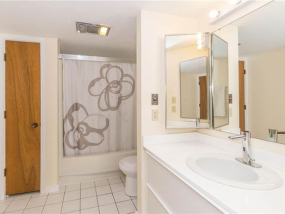 4th image of 5061 Sherwood Ln #3971