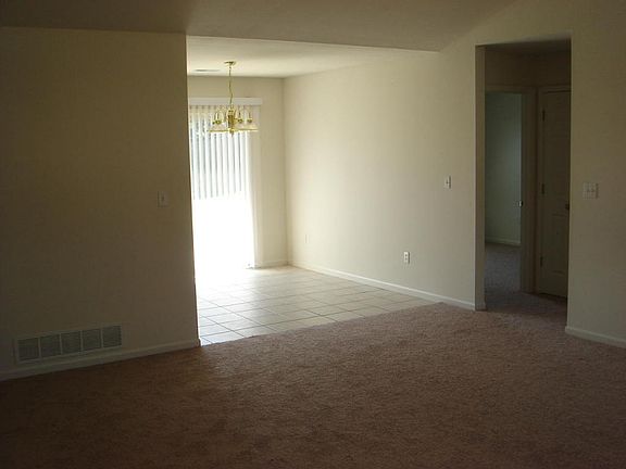2nd image of 2102 Bay Brook Dr