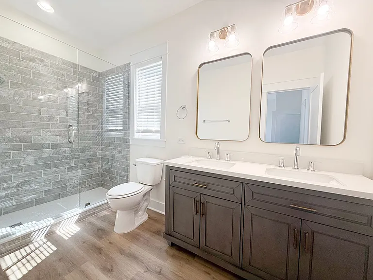1348 Meridian St — Photo 16