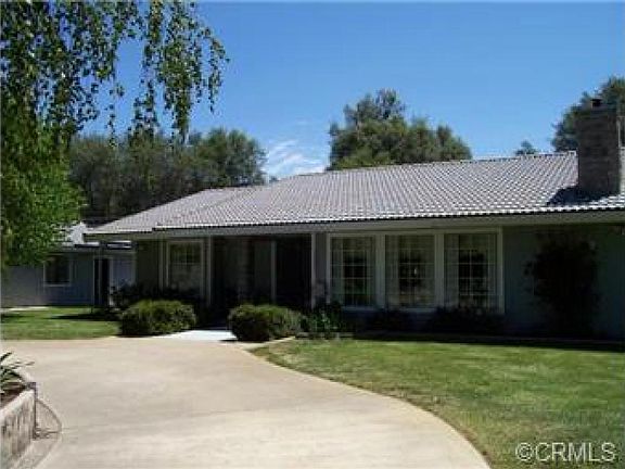 3rd image of 4017 Pauline Dr