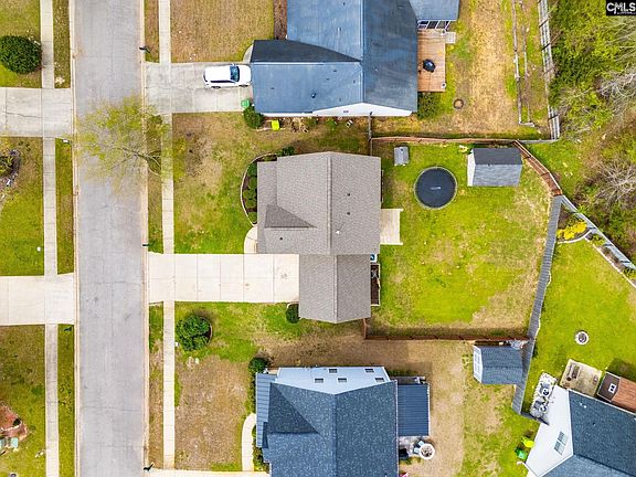 5th image of 502 Whitewater Dr