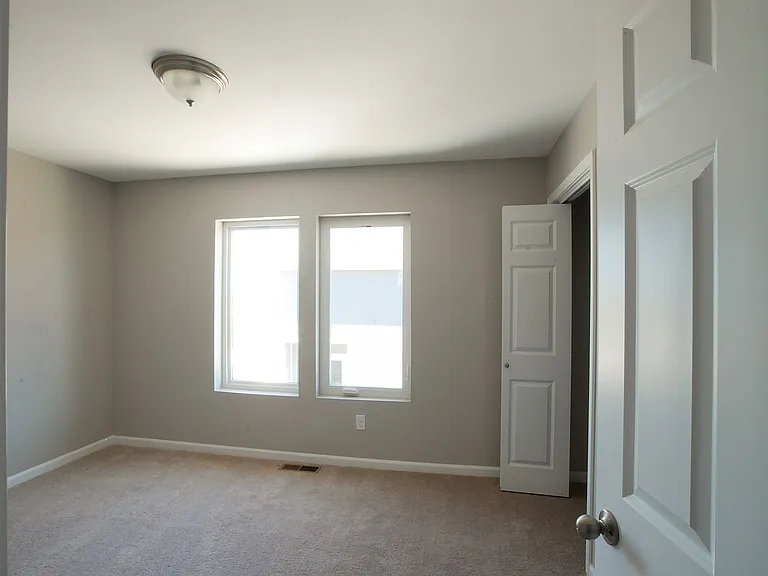3163 Sullivan Loop — Photo 2