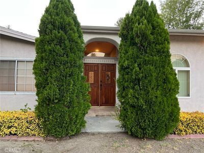 20100 Hatteras St, Woodland Hills, CA, 91367