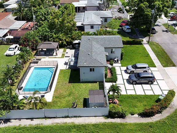 3rd image of 2401 SW 83rd Ave