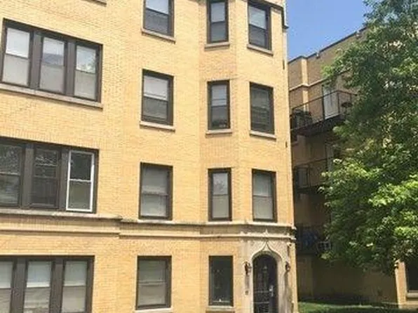 2820 W Arthur Ave APT 4, Chicago, IL 60645