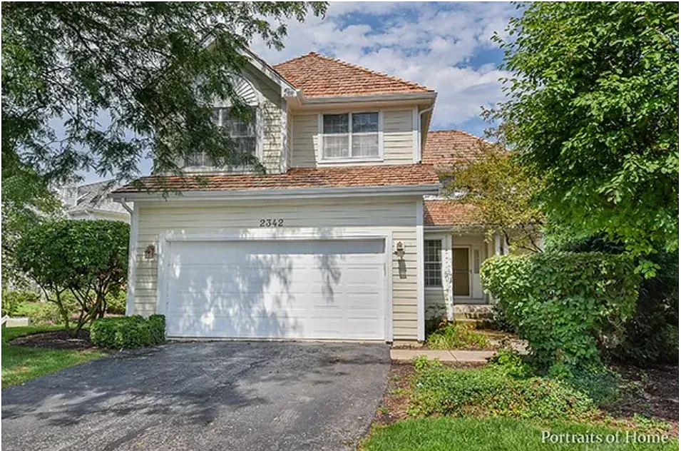 2342 Brookside Ln photo 1