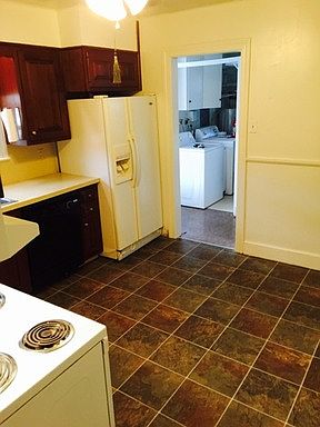 5th image of 8209 Metcalf Dr