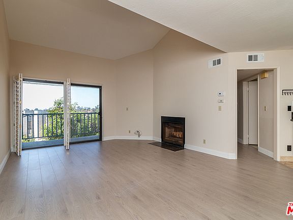 3rd image of 4260 Via Arbolada Unit 317