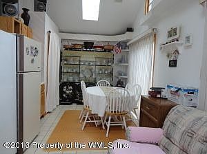 4th image of 242 Vicky Ct