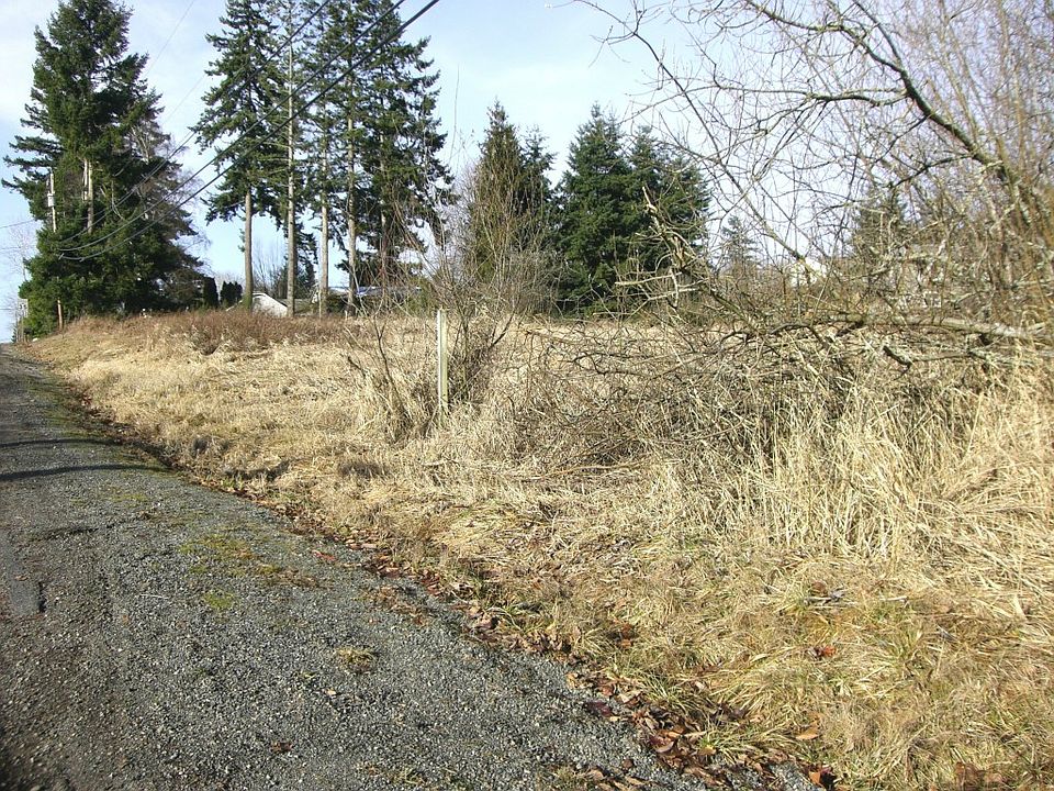 2nd image of 6903 152nd St E