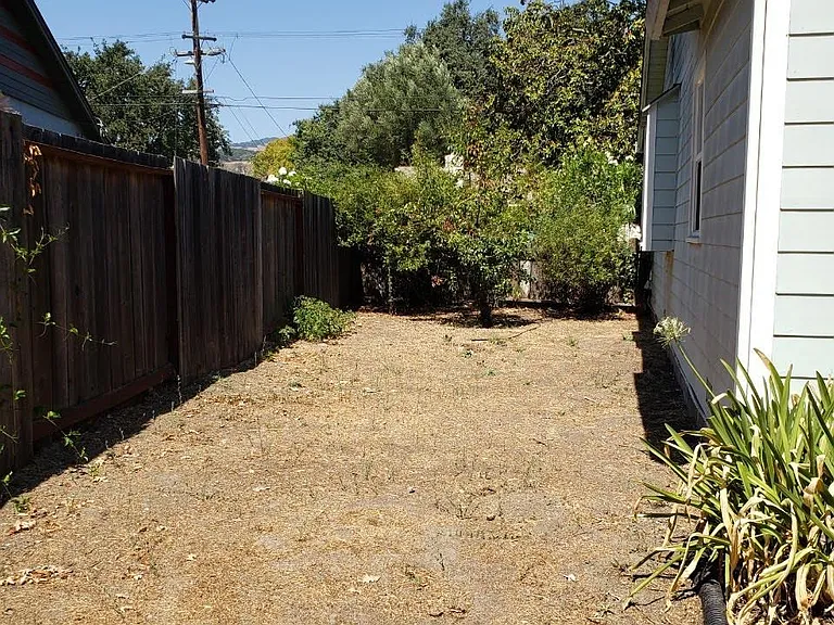 1409 Park Ave — Photo 4