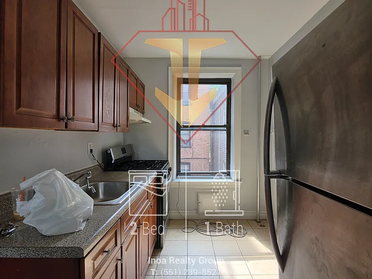 928-930 Avenue CB1 — Photo 2