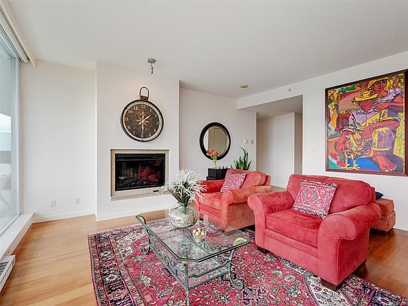 4th image of 68 Songhees Rd #110