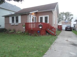 2915 Ontario Ave, Niagara Falls, NY 14305