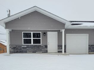 638 W Walnut St, Tipp City, OH 45371