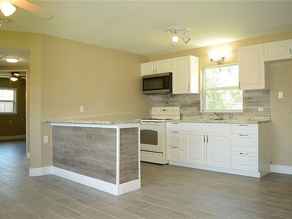 4th image of 2509 W Orange Blvd
