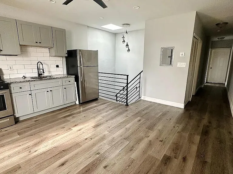 324 S 56th St #2 — Photo 3