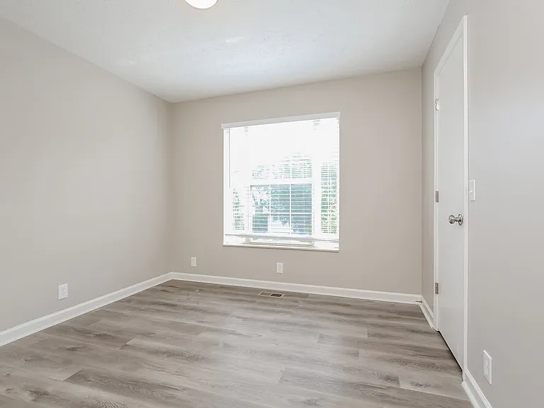 3108 Creekview Ln — Photo 14