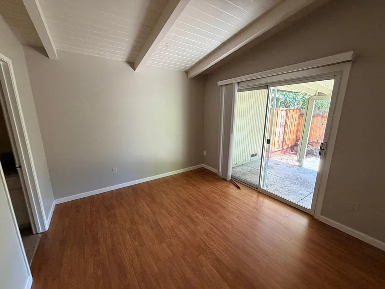 35 Kuhl Ct — Photo 16