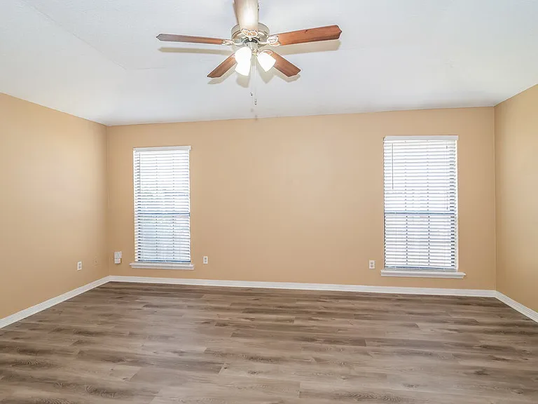 8536 Iron Mill Ct — Photo 16