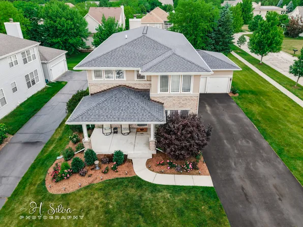 1410 Grand Pointe Blvd, Dundee, IL 60118
