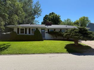 10 University Ct, Normal, IL 61761