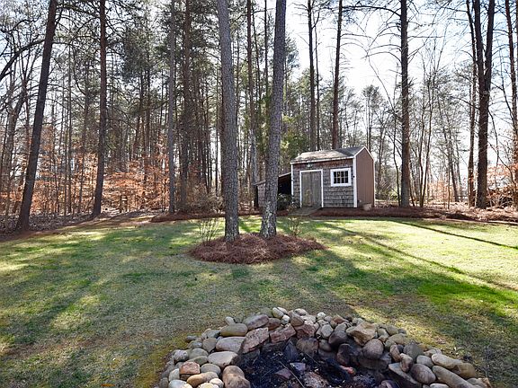 3rd image of 243 Tawny Bark Dr