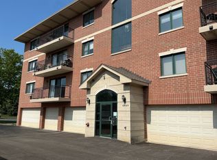 6840 Winding Trl #301, Oak Forest, IL 60452