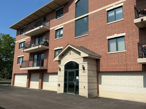 6840 Winding Trl #301, Oak Forest, IL 60452